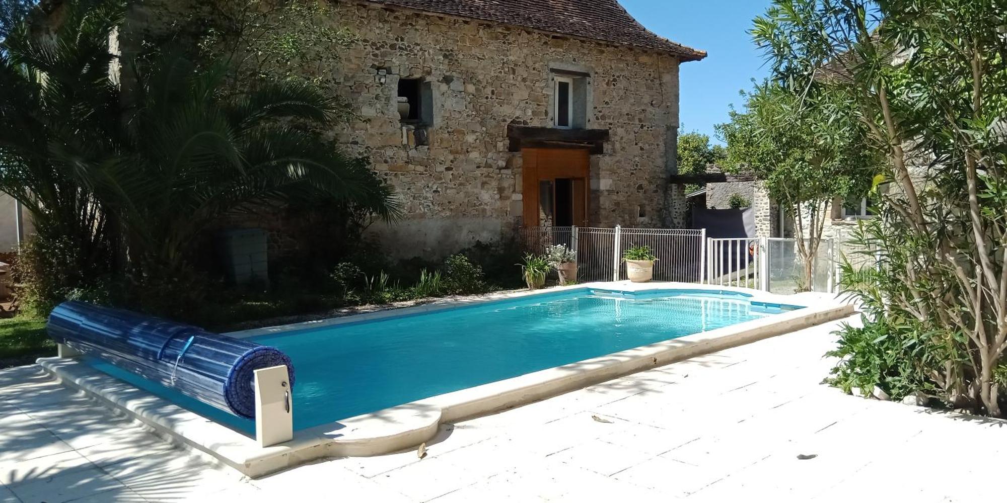 Gite De 6 A 14 Pers Avec Piscine-Jacuzzi- Salle Des Fetes Bastanes Exterior photo